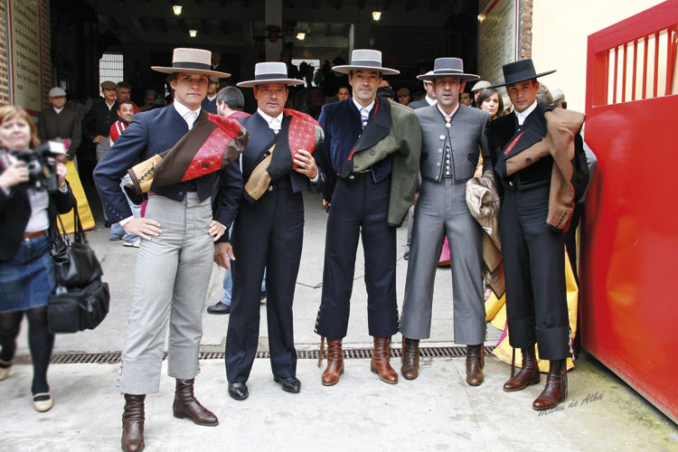 El Juli, Paco Ojeda, El Cid, Padilla y Manzanares... Fandiño completaba el cartel de 2007.