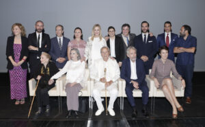 El torero, junto a los demás premiados