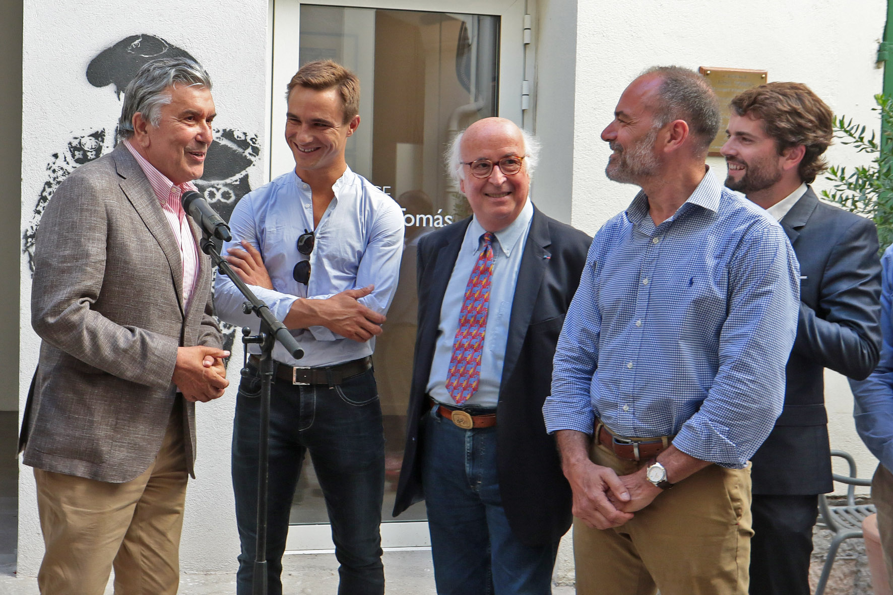 Juan Bautista cede al Museo de Nimes el vestido de su tarde en solitario en el coliseo