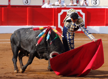 El Cid y Adolfo, buen tándem sin espada en Santander