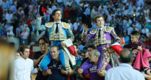 Juli y Román a hombros en Valladolid