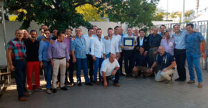 Antonio Peinado junto a los profesionales valencianos del mundo del toro