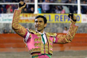 José Isabel Ortiz triunfó en Manga Hidalgo cortando dos orejas