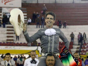 Arrolladora vuelta a los ruedos del torero de Aguascalientes, Arturo Macías