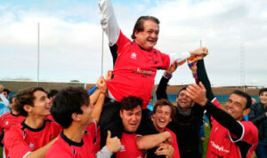 El Soro salió a hombros del terreno de juego de los Cracks en Valencia