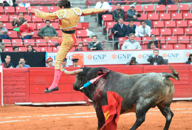 Llaguno, por los aires