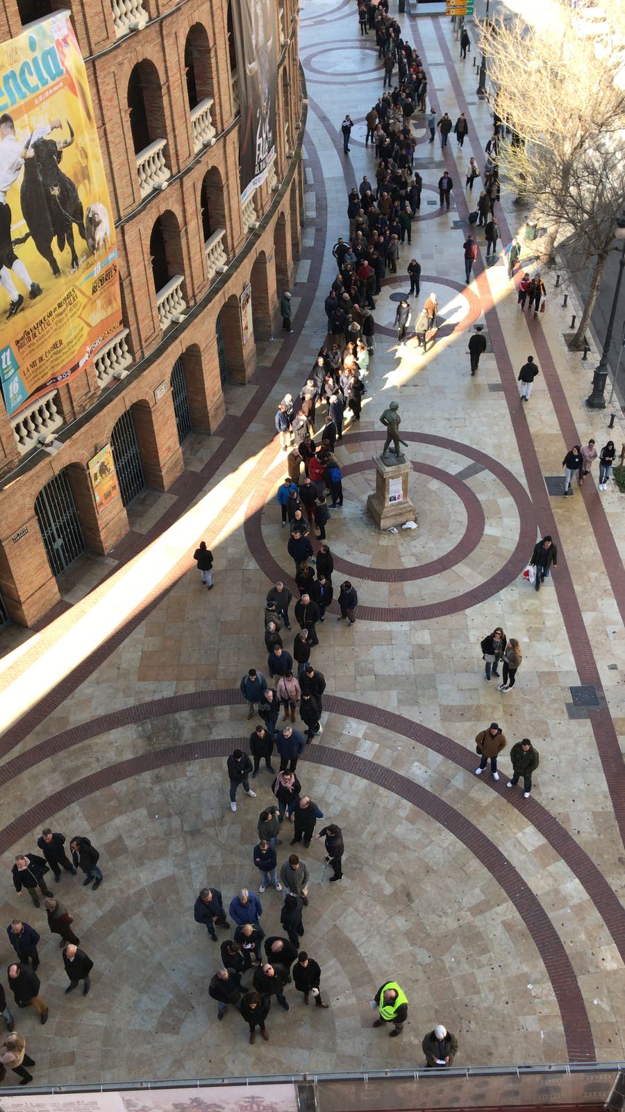 Colas en las taquillas de Valencia.