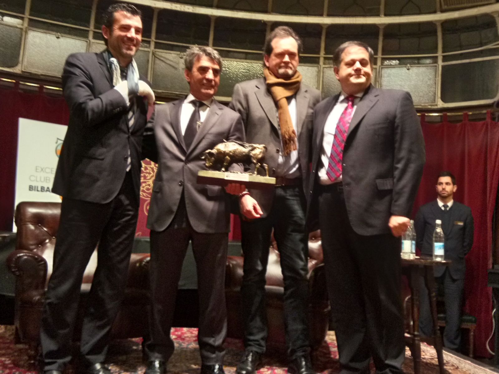 Coloquio de Victorino Martín en el Club Taurino de Bilbao