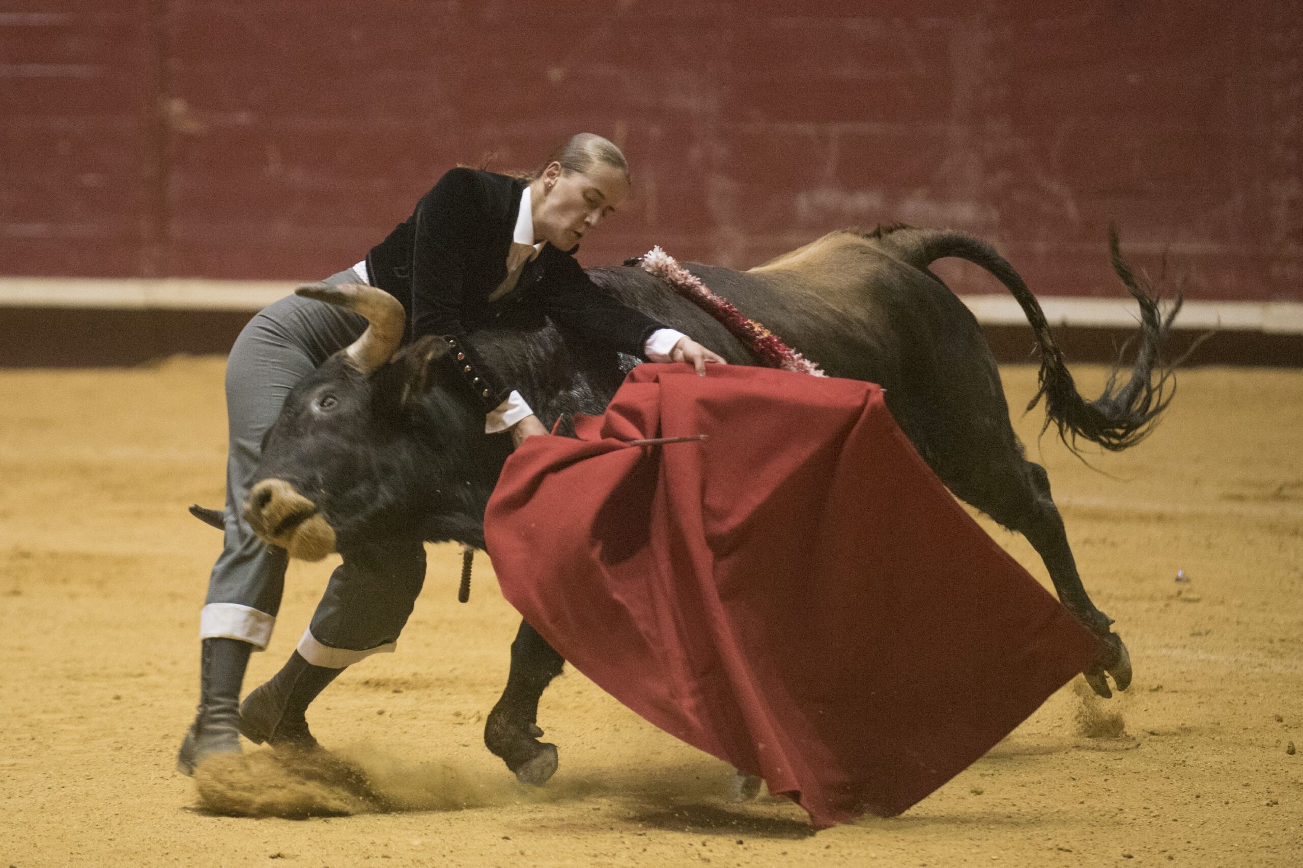 Rocío Romero, lesionada en el festival de La Flecha en Arroyo de la Encomienda
