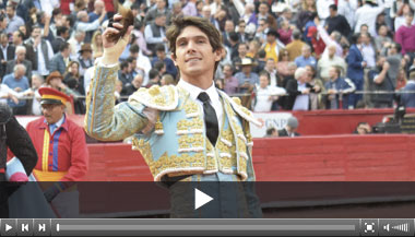 Oreja al temple de Sebastián Castella en La México