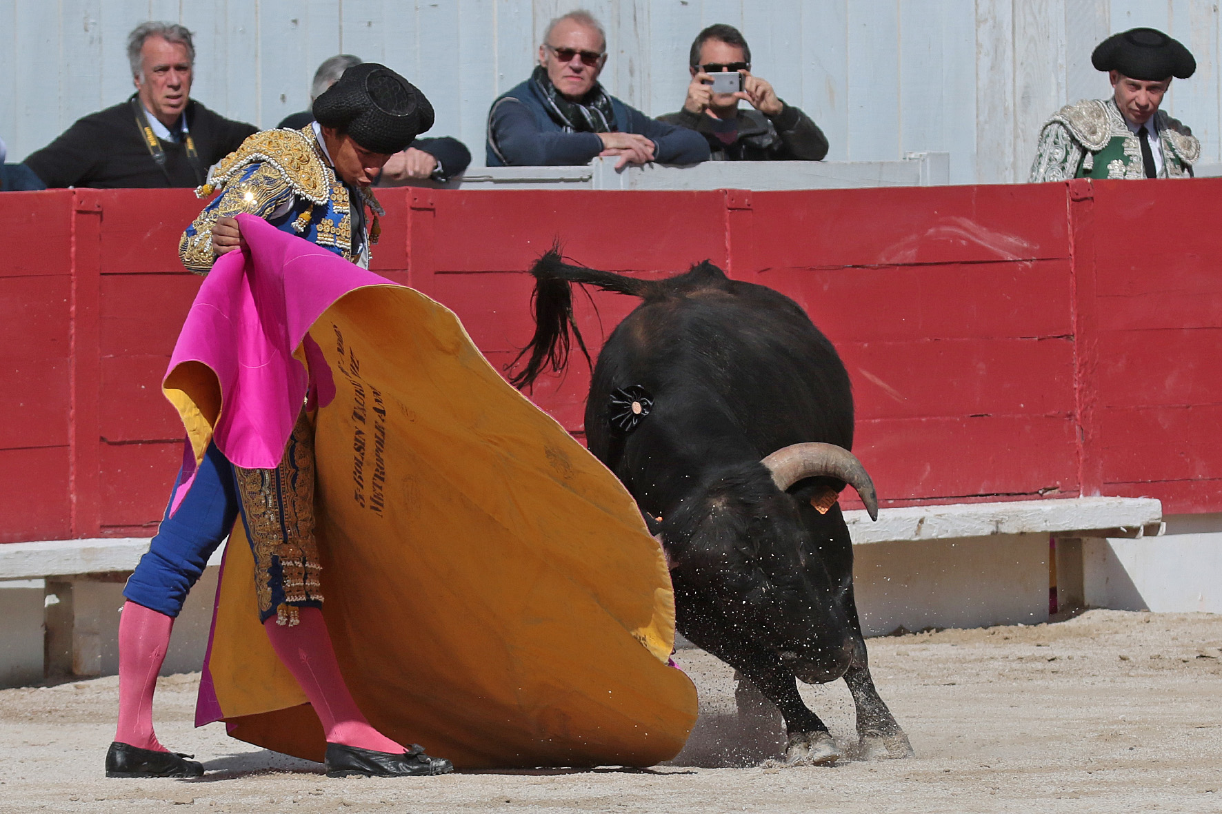 Arles - Novillada sin picadores matinal - Sábado 31 de marzo de 2018