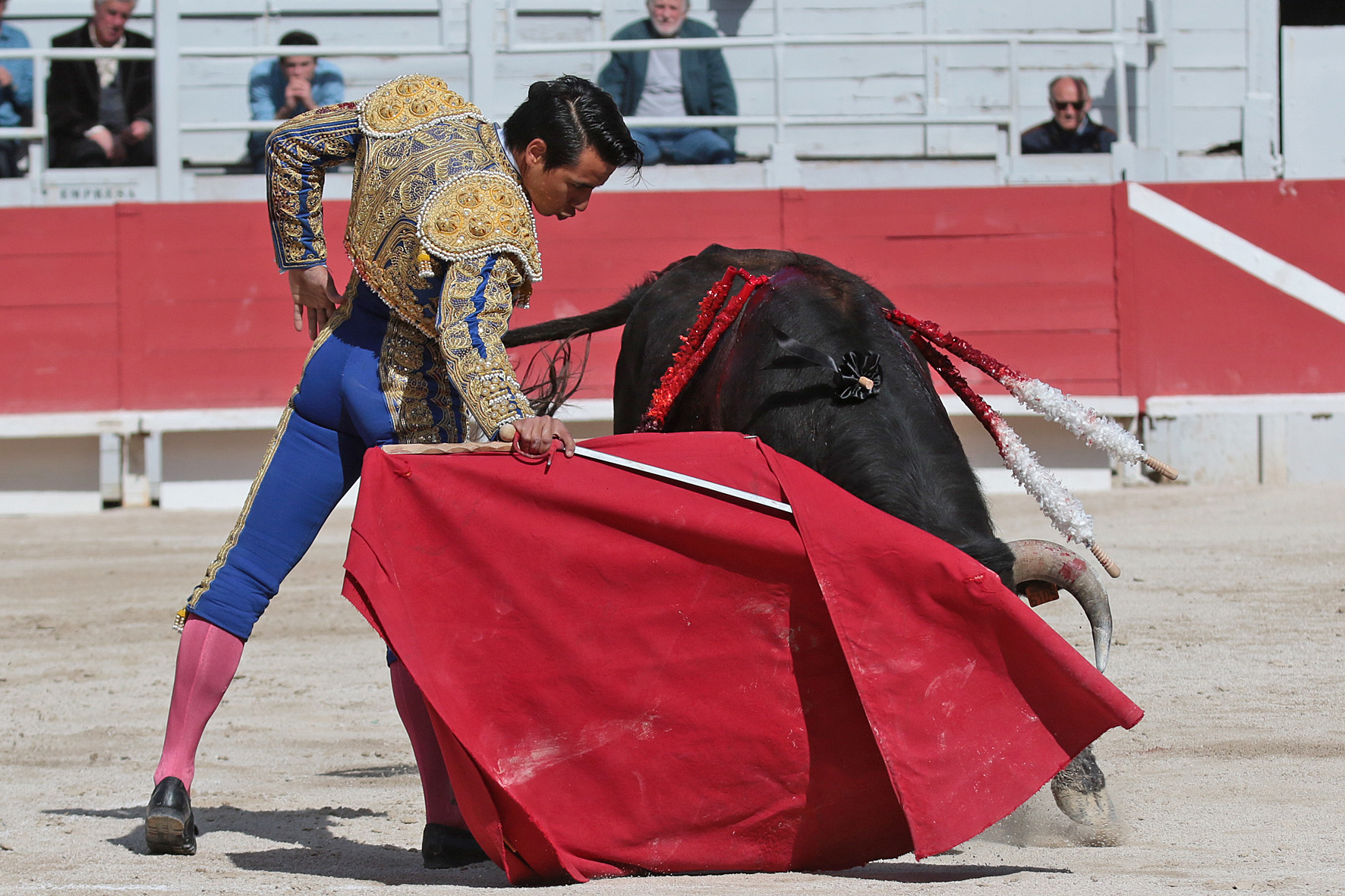 Arles - Novillada sin picadores matinal - Sábado 31 de marzo de 2018