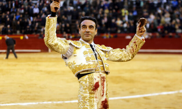 Ponce podría darle la alternativa a Nek en octubre