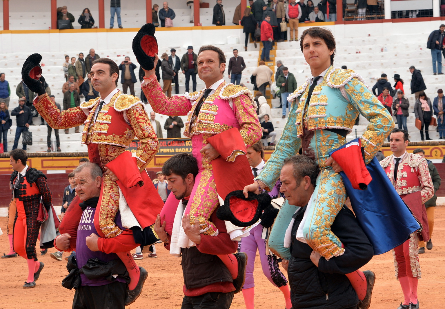 Olienza (Badajoz) - Festejo matinal del domingo 4 de marzo de 2018
