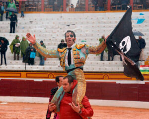 Padilla, a hombros este sábado en Olivenza