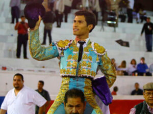 Francisco Martínez, puerta grande en San Miguel de Allende