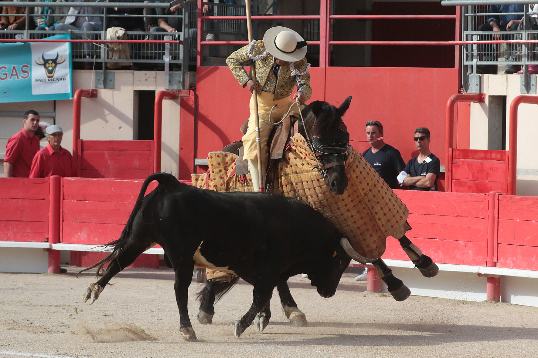 Saint Martin de Crau (Francia) - Sábado 28 de abril de 2018