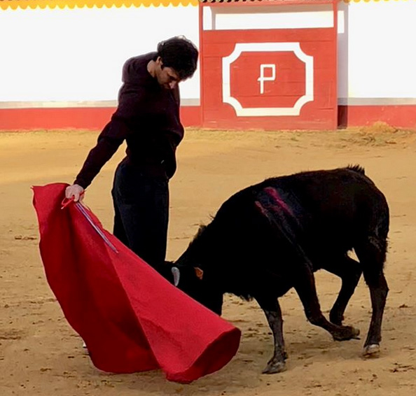 Tentadero en Cetrina con Enrique Ponce y el futbolista Raúl González