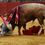 Sevilla - Secuencia de la cogida de Román - Domingo 8 de abril de 2018