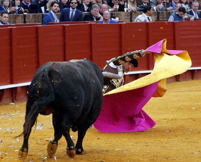 Sevilla - Corrida de toros - Domingo 8 de abril de 2018