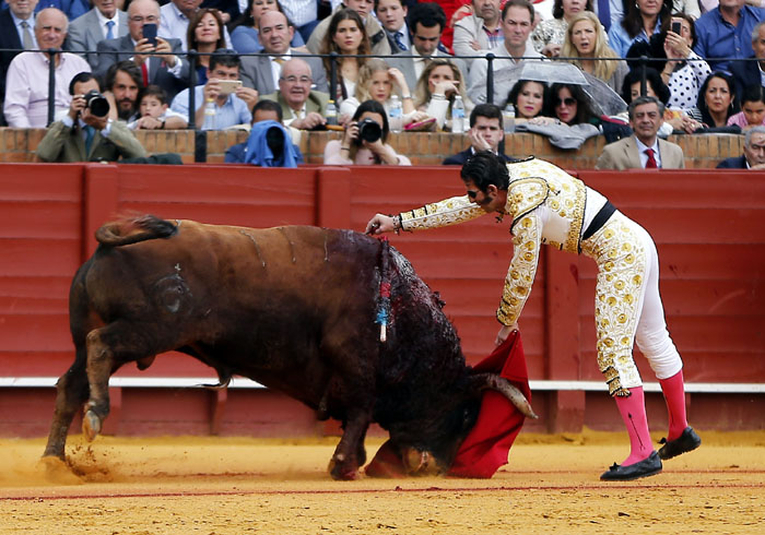 Sevilla - Corrida de toros - Sábado 21 de abril de 2018