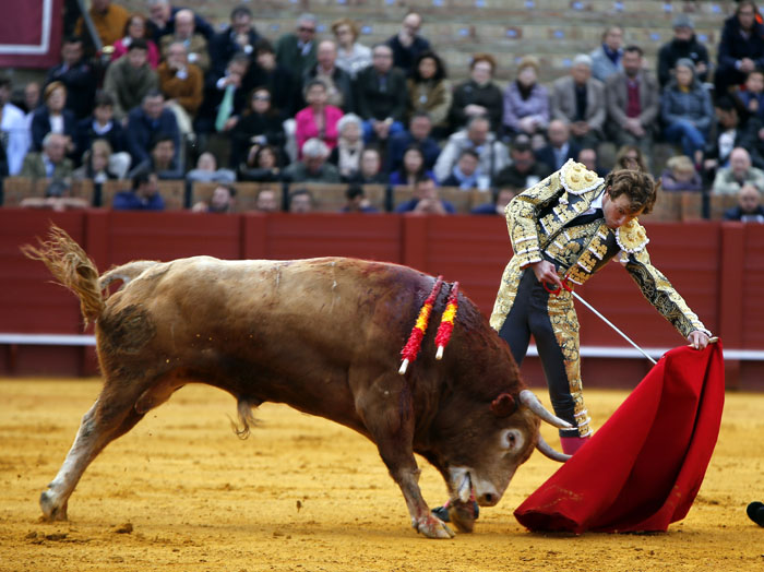 Sevilla - Corrida de toros - Domingo 8 de abril de 2018