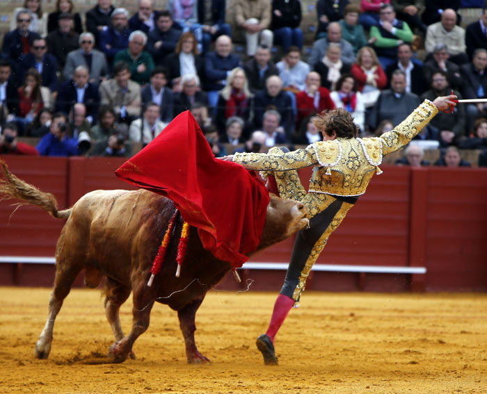 Sevilla - Corrida de toros - Domingo 8 de abril de 2018