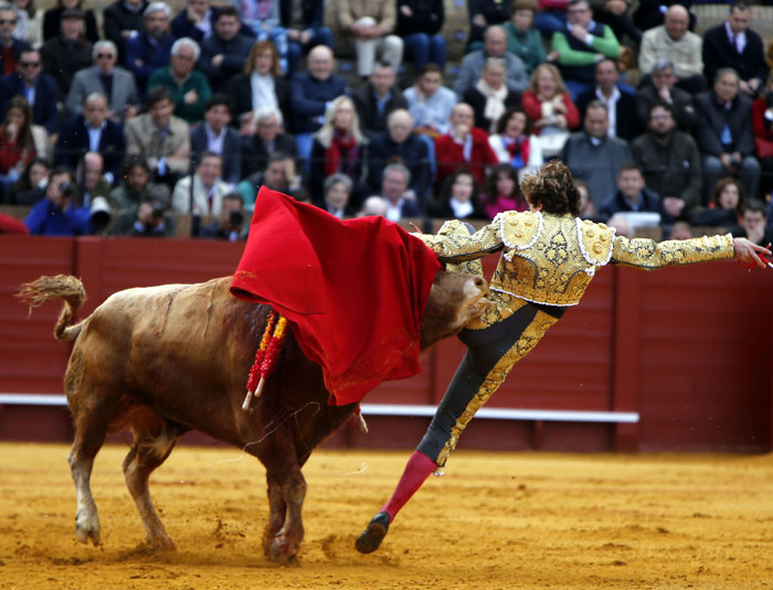 Sevilla - Corrida de toros - Domingo 8 de abril de 2018