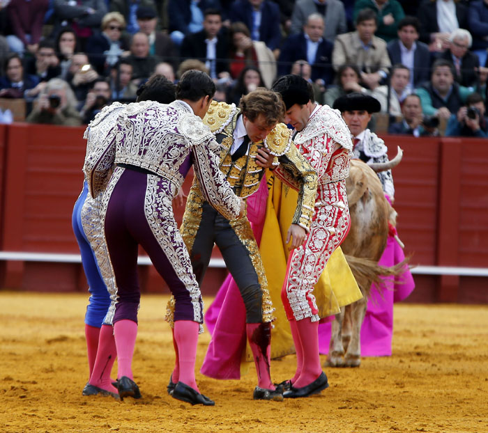 Sevilla - Corrida de toros - Domingo 8 de abril de 2018