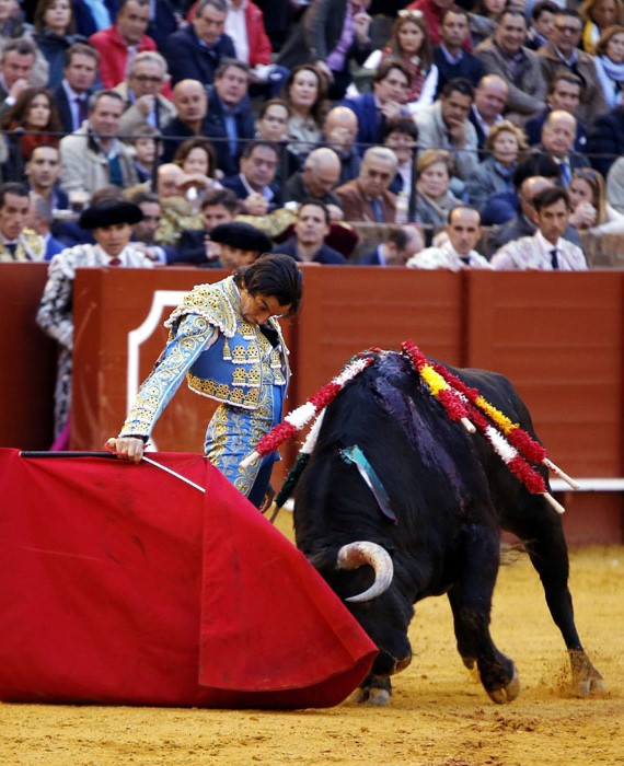 Sevilla - Corrida de toros - Domingo 8 de abril de 2018