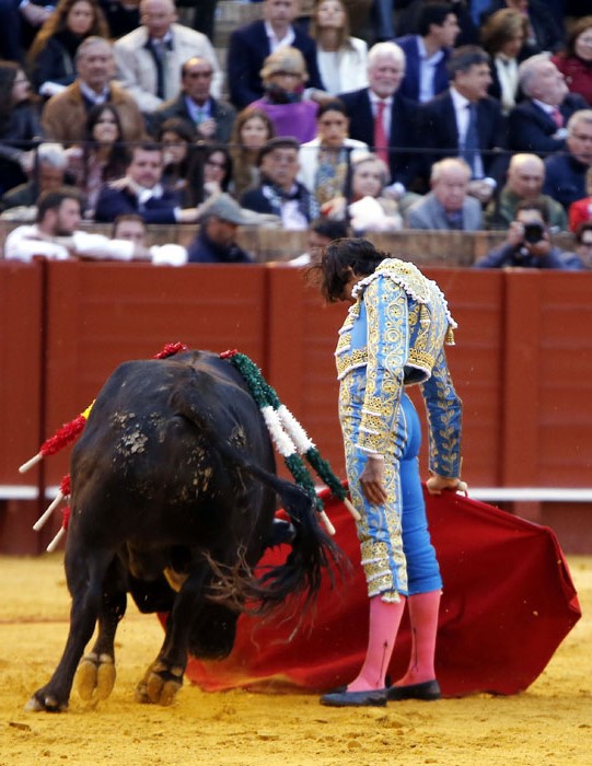 Sevilla - Corrida de toros - Domingo 8 de abril de 2018