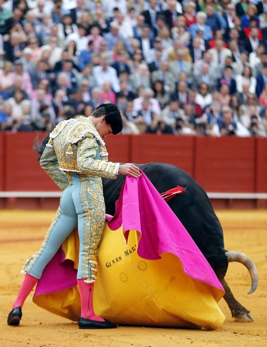 Sevilla - Corrida de toros - Viernes 20 de abril de 2018