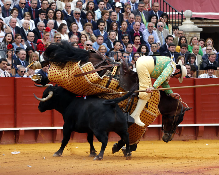 Sevilla - Corrida de toros - Viernes 20 de abril de 2018