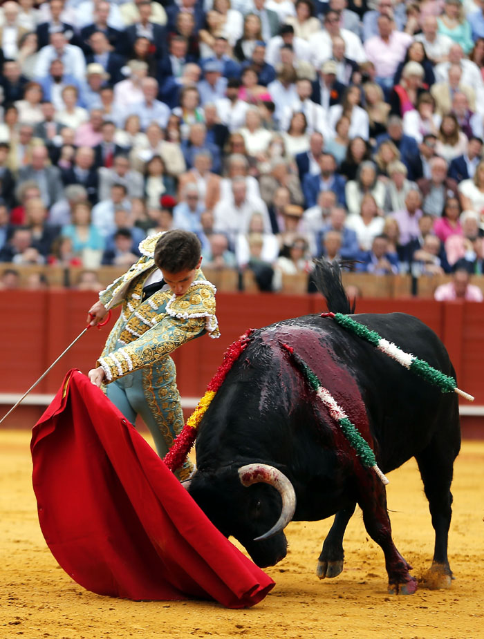 Sevilla - Corrida de toros - Viernes 20 de abril de 2018