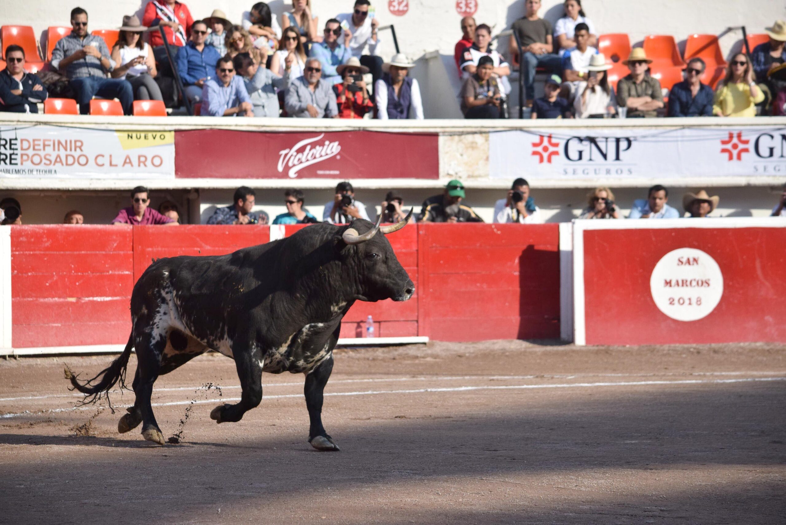 Aguascalientes (México) - Corrida de toros - Viernes 7 de abril de 2018