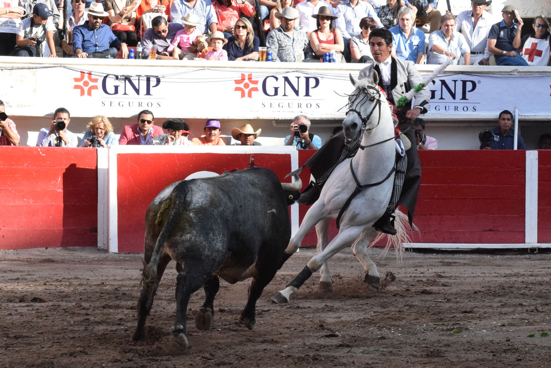 Aguascalientes (México) - Corrida de toros - Sábado 28 de abril de 2018