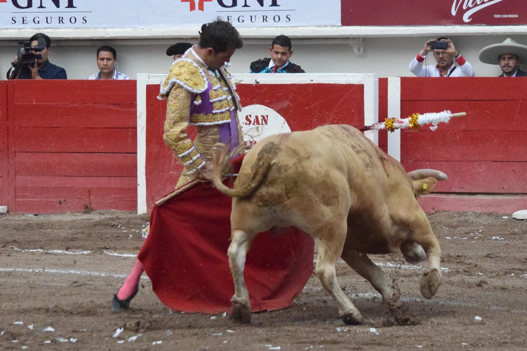 Aguascalientes (México) - Corrida de toros - Viernes 7 de abril de 2018