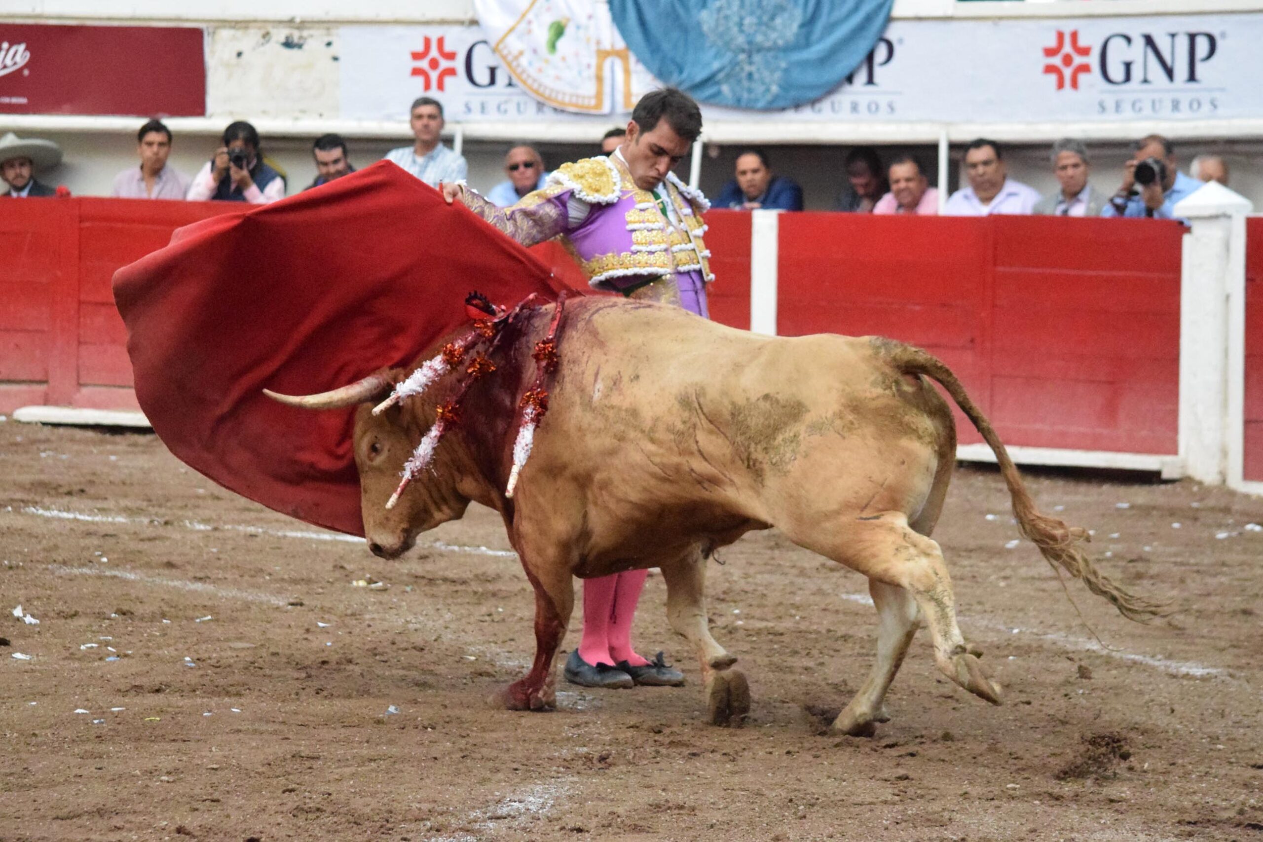 Aguascalientes (México) - Corrida de toros - Viernes 7 de abril de 2018