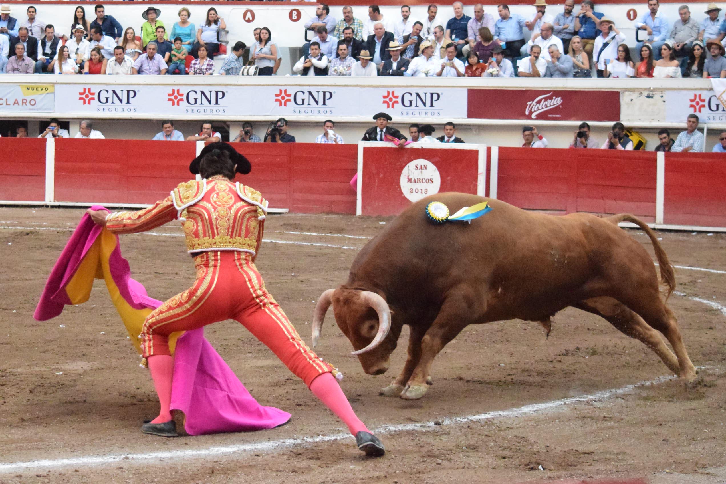 Aguascalientes (México) - Corrida de toros - Viernes 7 de abril de 2018