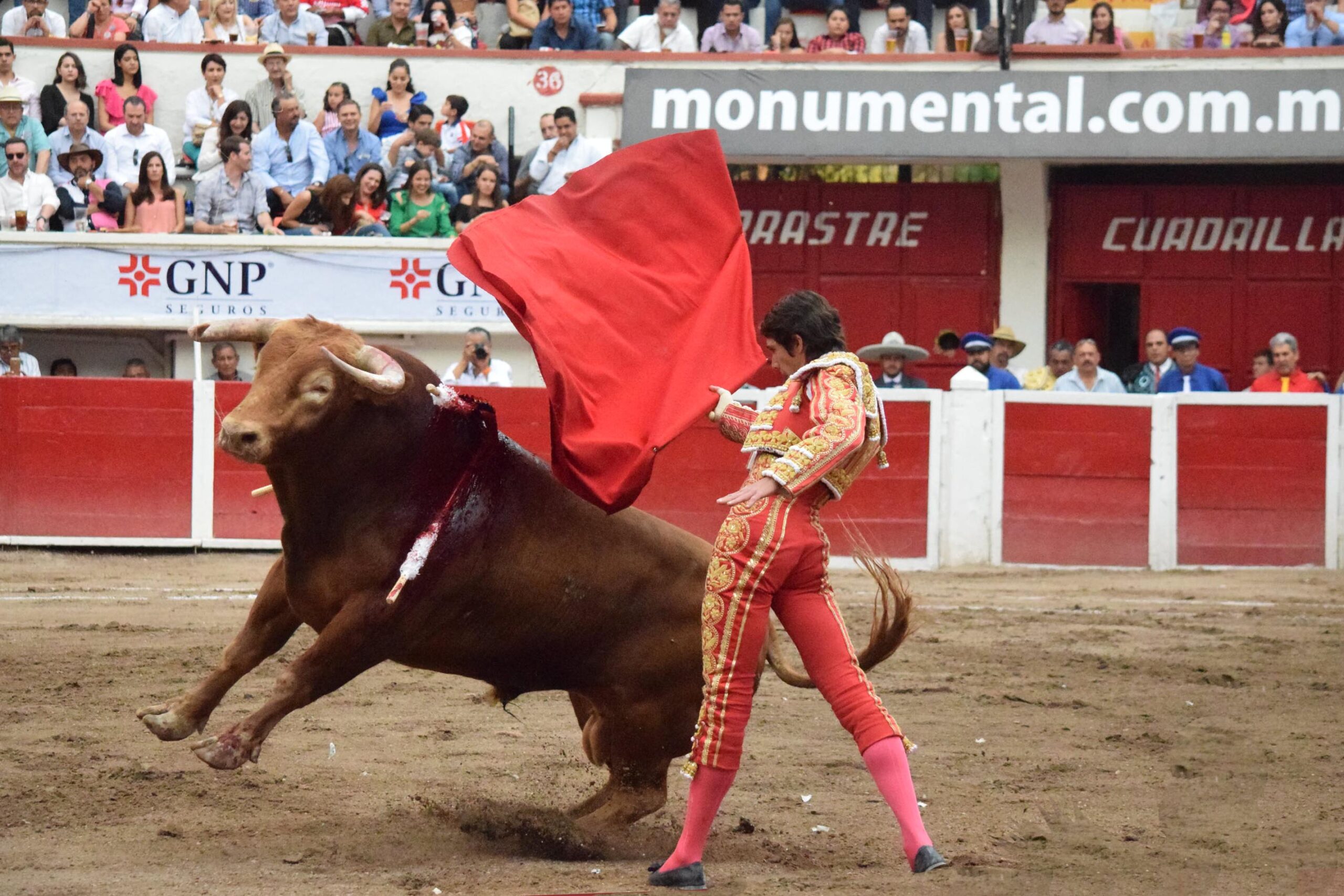 Aguascalientes (México) - Corrida de toros - Viernes 7 de abril de 2018
