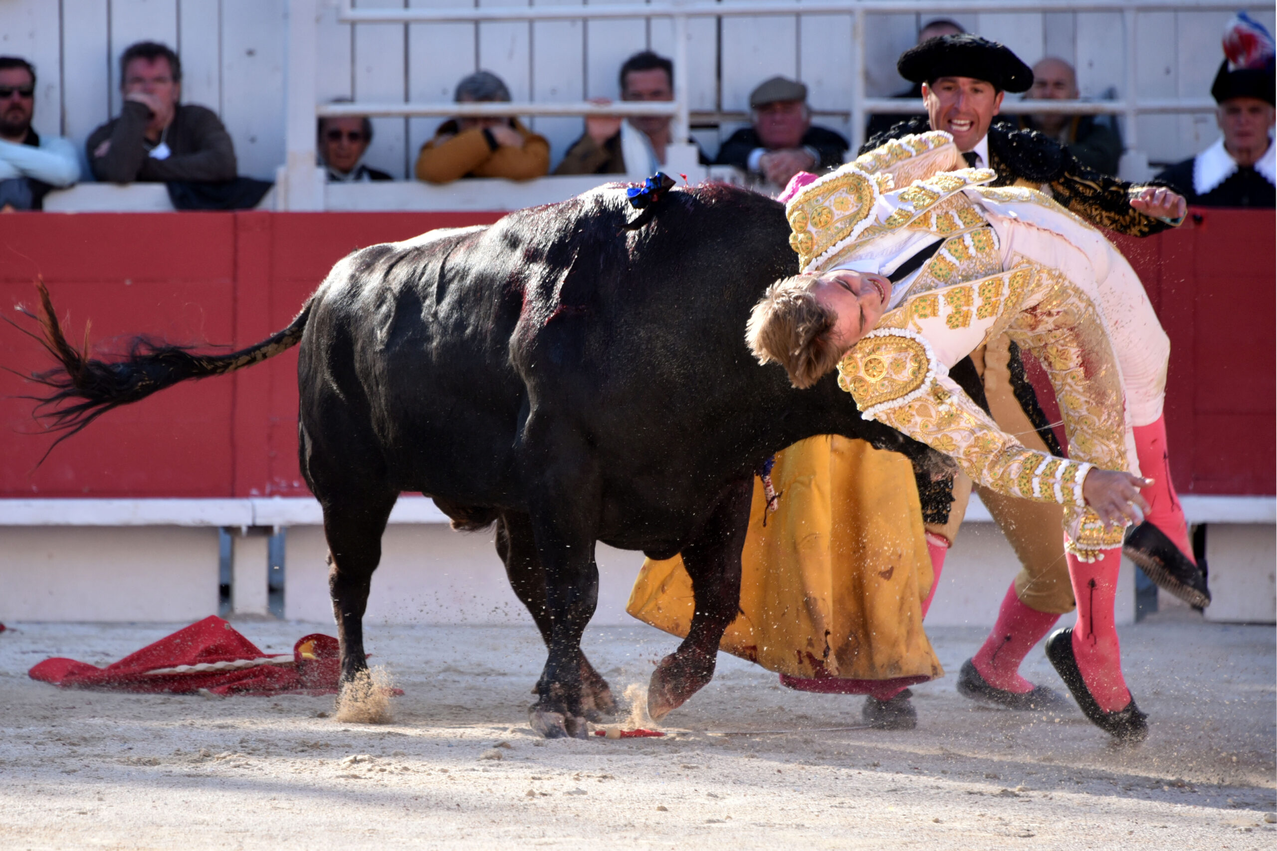 Arles (Francia) - Feria de Pascua - Corrida de toros - Domingo 1 de abril de 2018