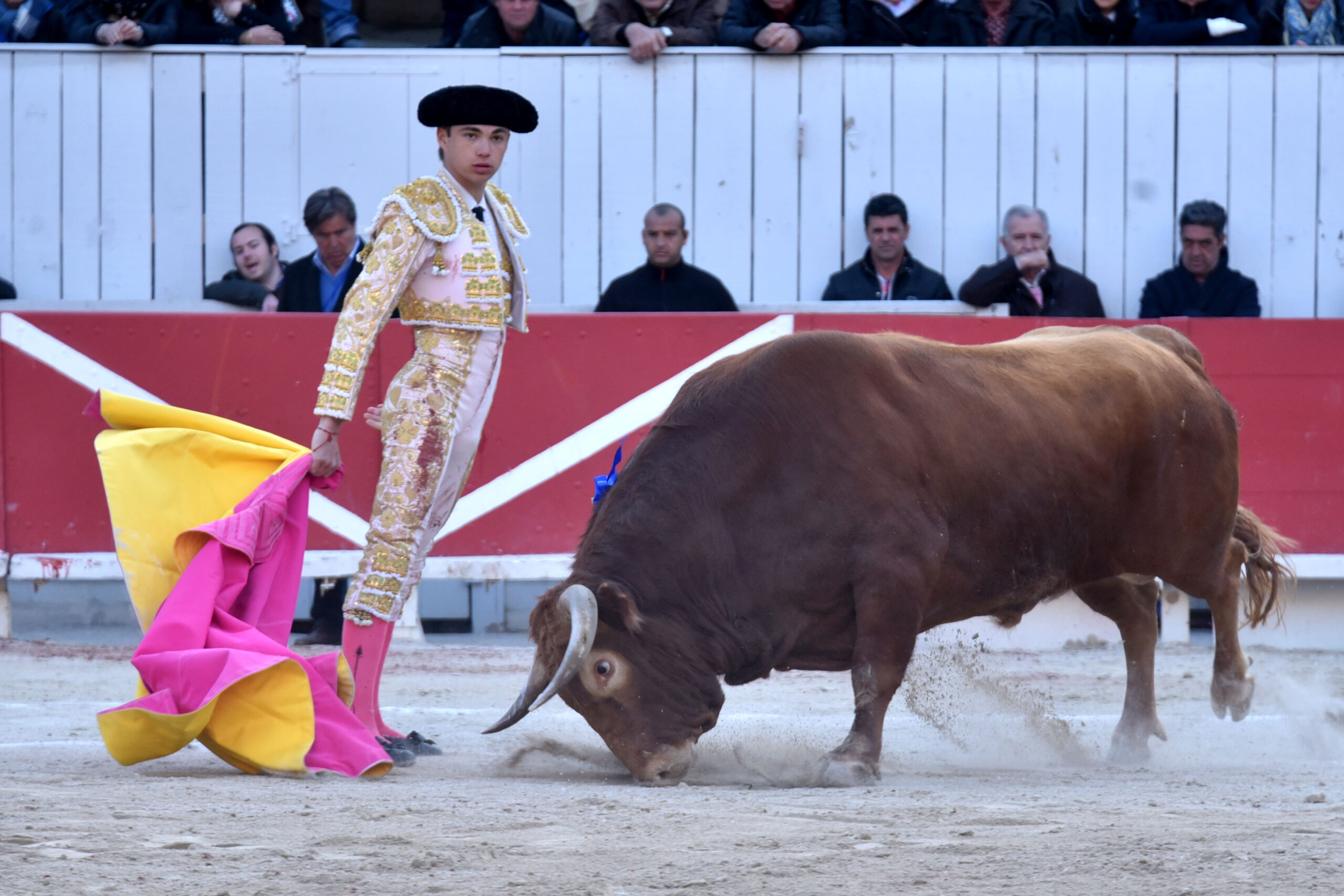 Arles (Francia) - Feria de Pascua - Corrida de toros - Domingo 1 de abril de 2018