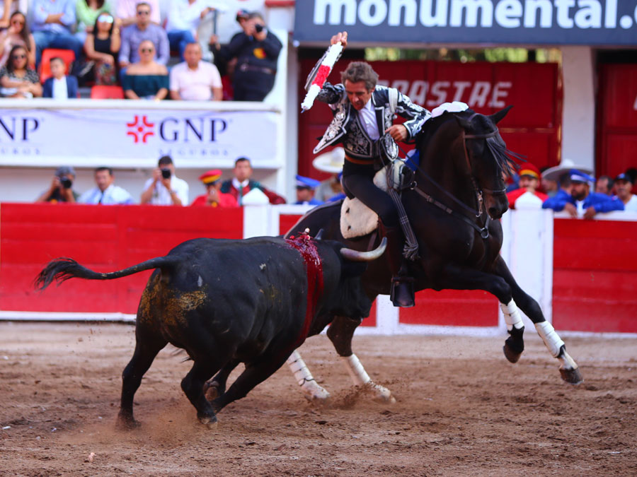 Aguascalientes (México) - Corrida de toros - Sábado 21 de abril de 2018