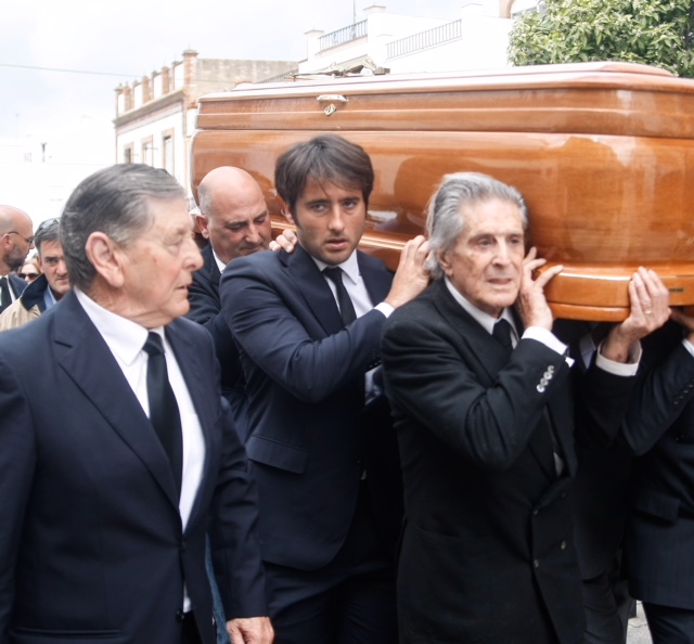 La Puebla el Río - Misa funeral y entierro de Ángel Peralta - Domingo 8 de abril de 2018