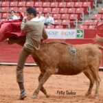 México - Cogida del novillero Víctor Valencia