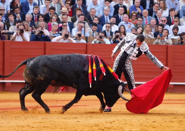 Sevilla - Corrida de toros - Domingo 22 de abril de 2018