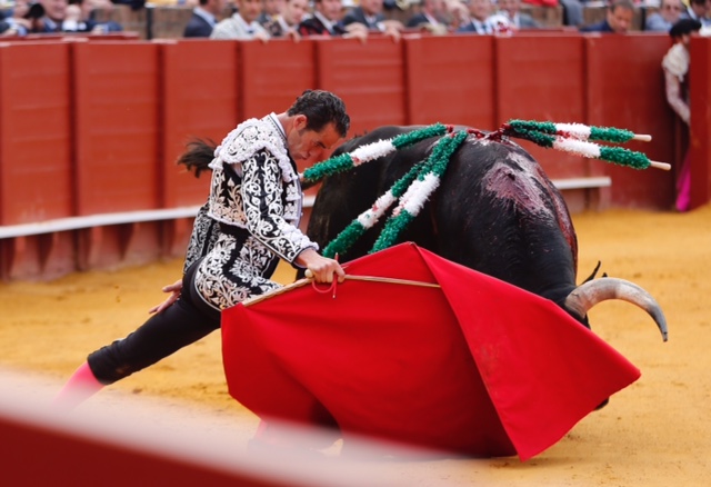 Sevilla - Corrida de toros - Domingo 22 de abril de 2018