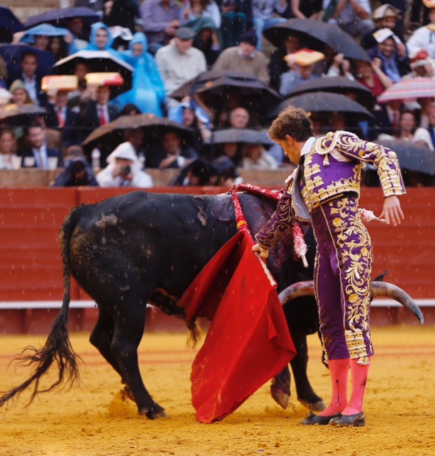 Sevilla - Corrida de toros - Domingo 22 de abril de 2018