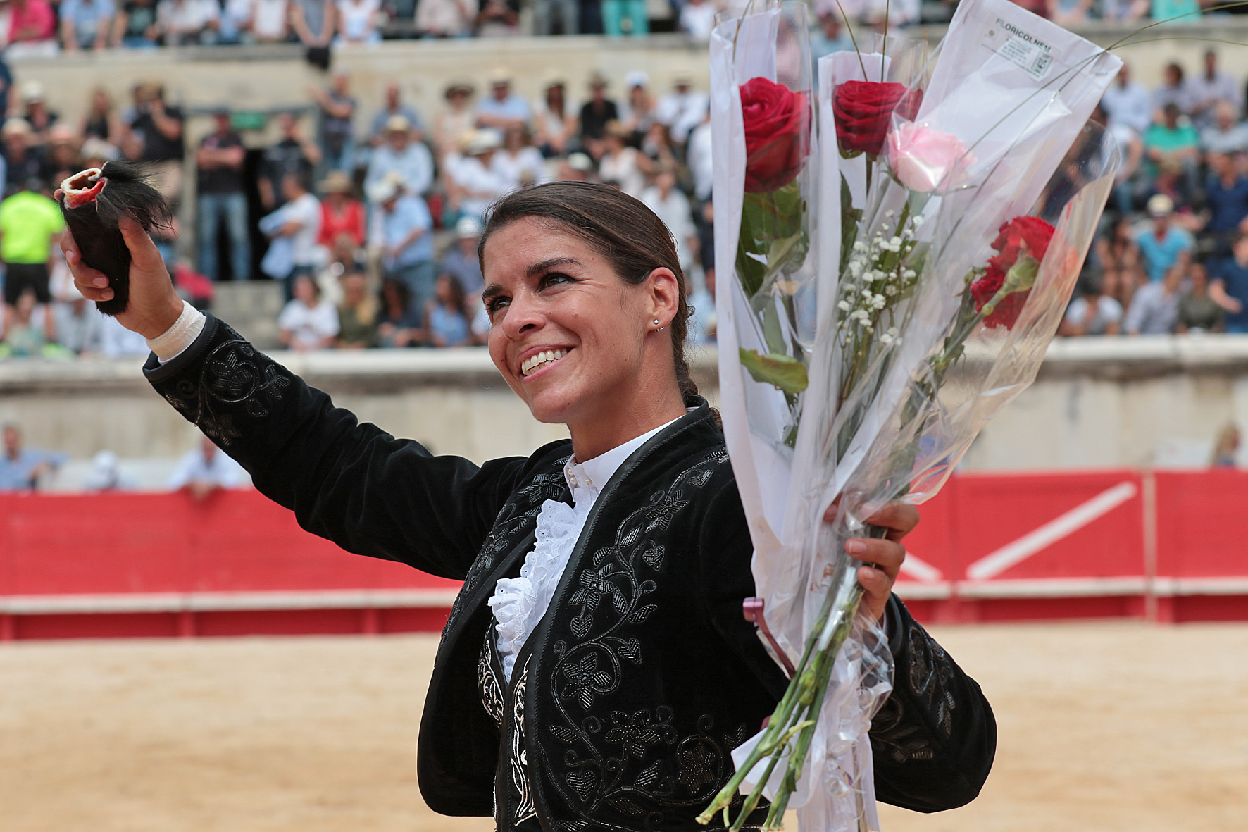 Nimes (Francia), lunes 21 de mayo de 2018. Festejo de rejones matinal