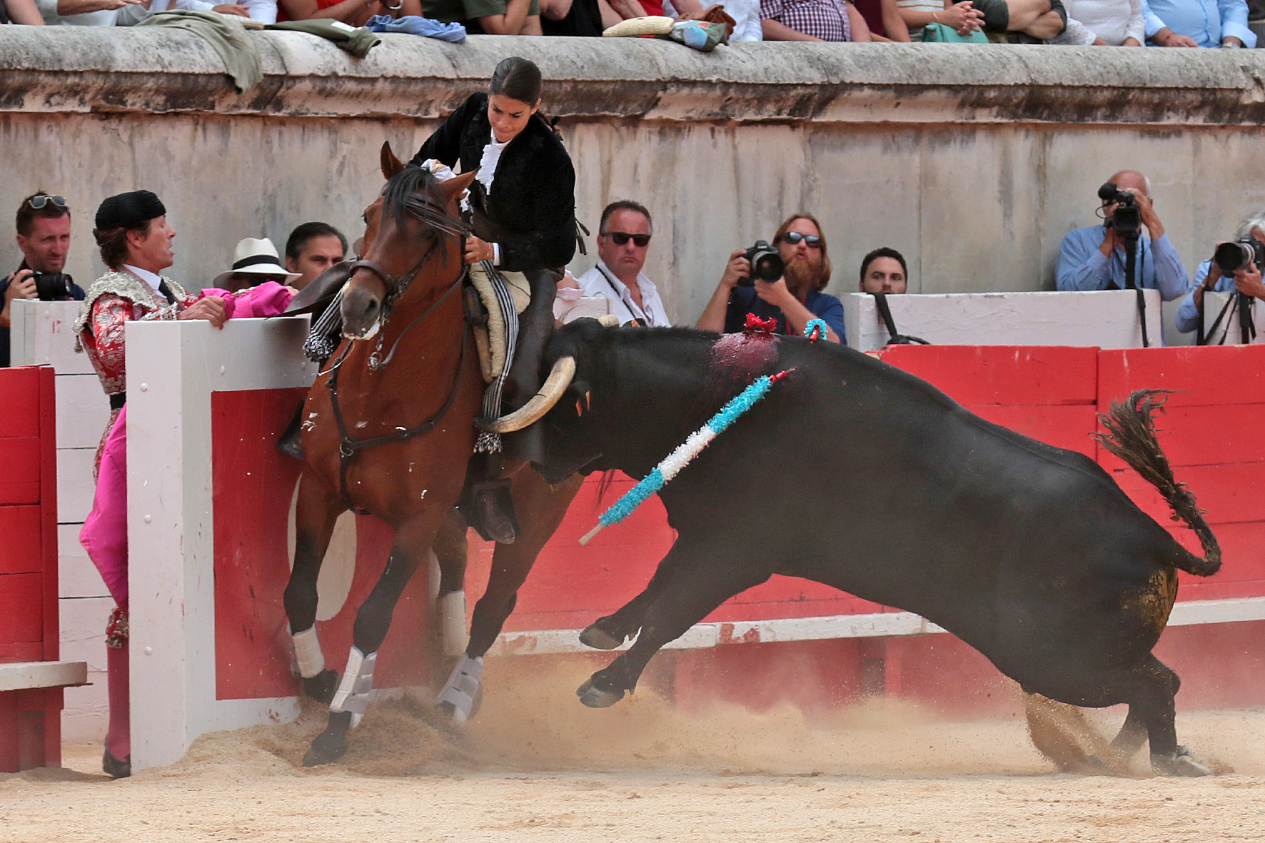Nimes (Francia), lunes 21 de mayo de 2018. Festejo de rejones matinal